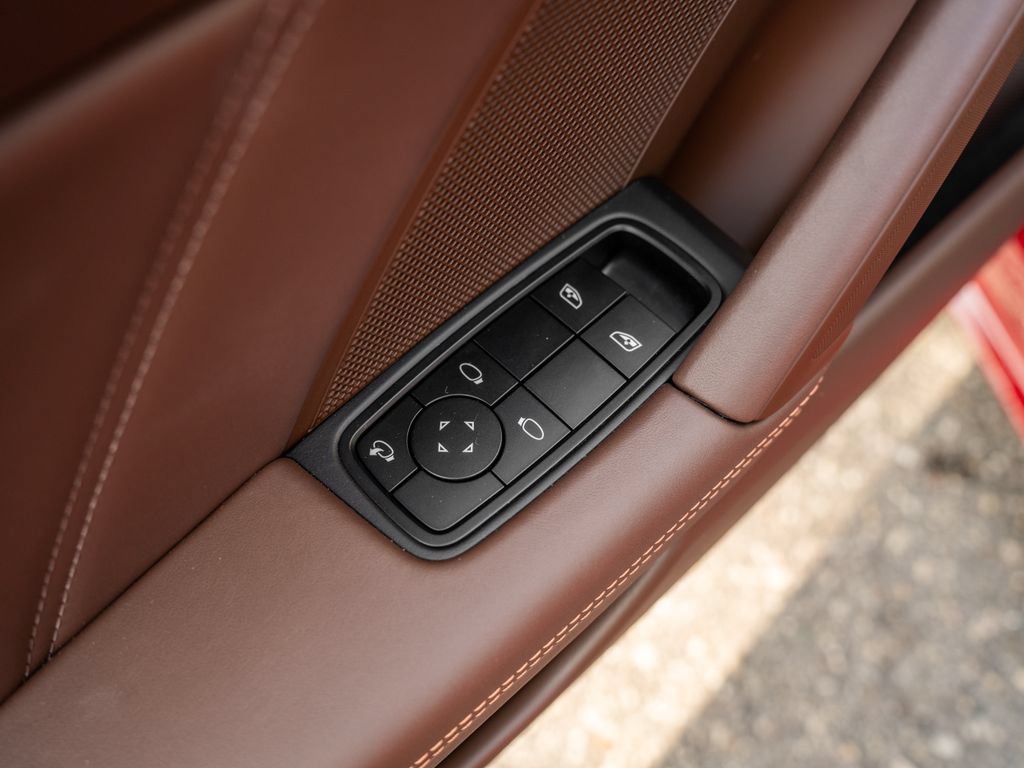 Used 2025 Porsche 911 GTS image 17