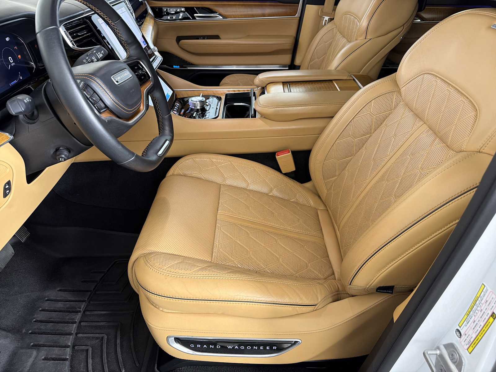 Used 2022 Jeep Grand Wagoneer Series III w/ Rear Seat Video Group 1 image 8