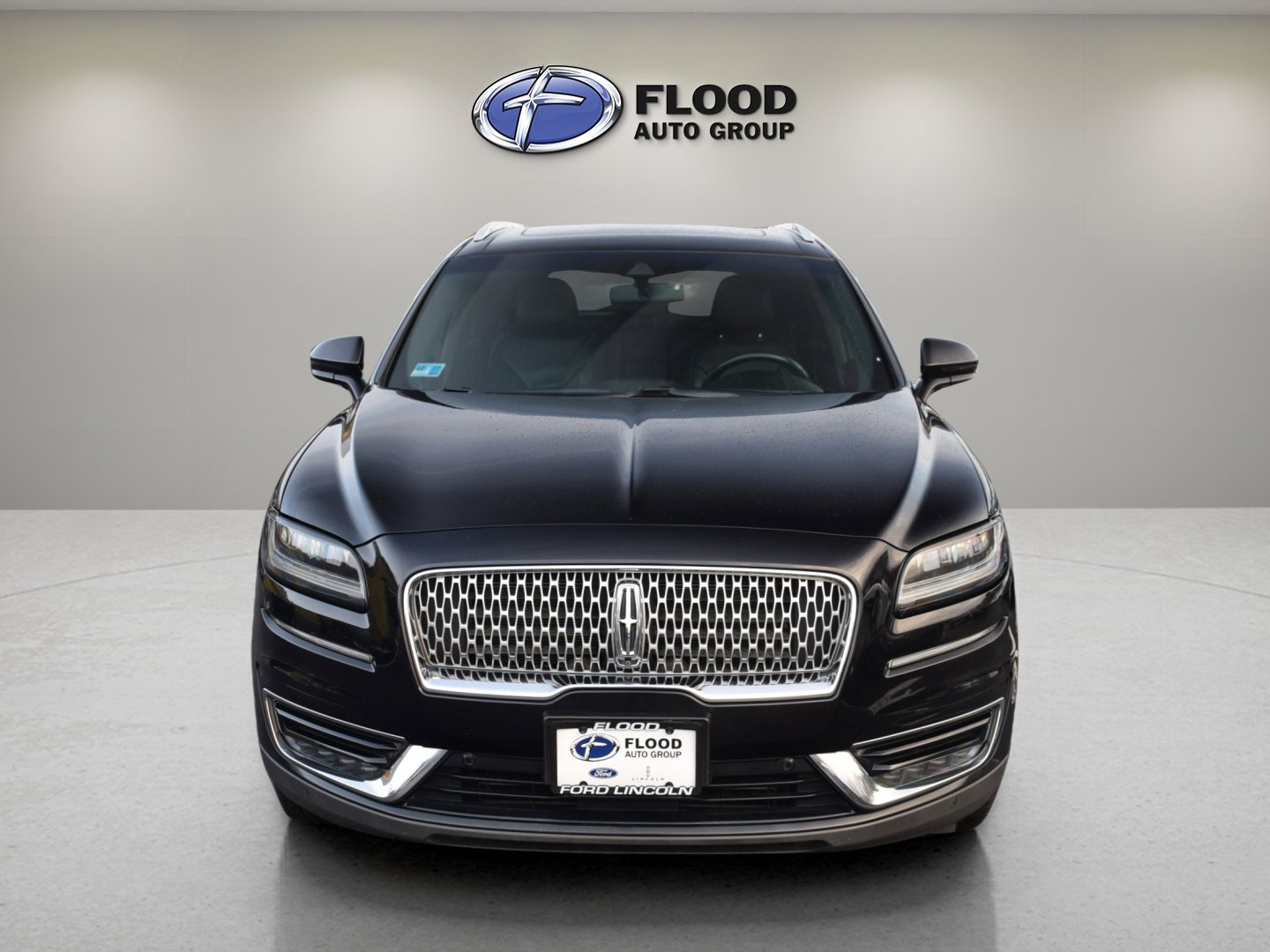 Used 2019 Lincoln Nautilus Reserve image 2
