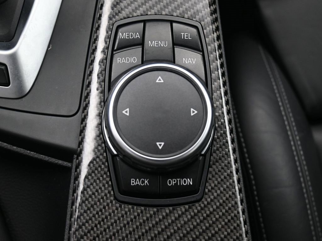 Used 2015 BMW M4 Convertible image 28