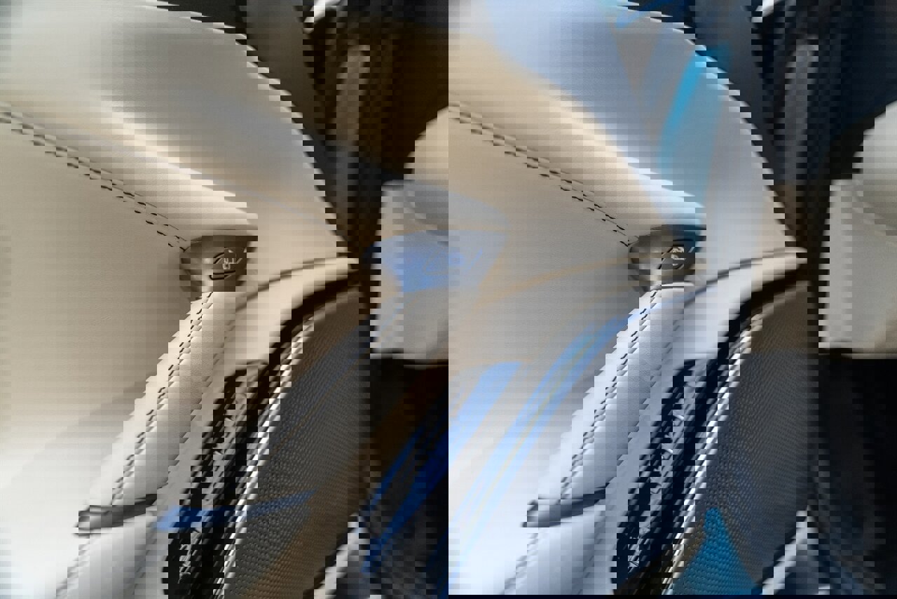 Used 2025 Ferrari Roma Spider image 93