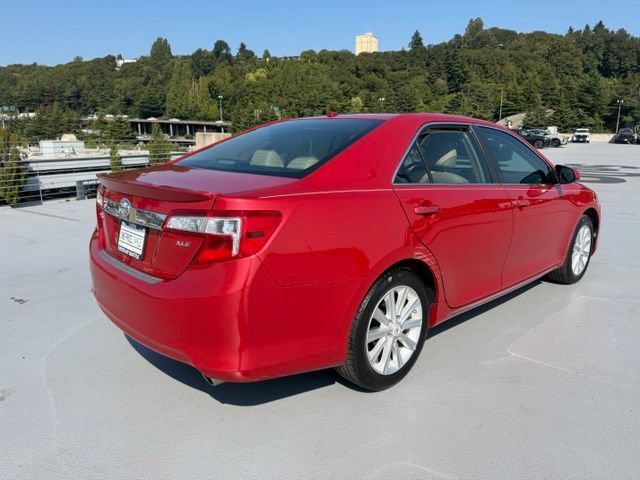 Used 2012 Toyota Camry XLE FWD image 3