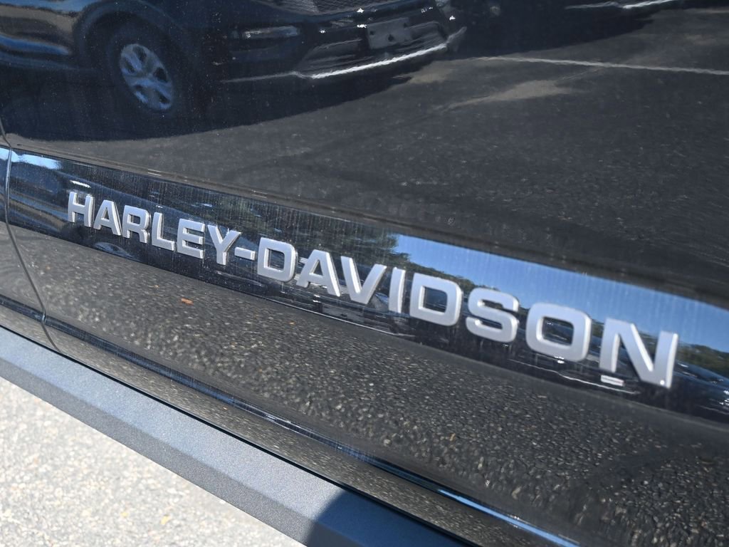 New 2026 Ford F250 Lariat w/ Black Appearance Package image 6