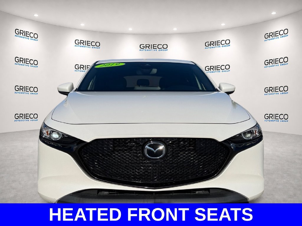 Used 2019 MAZDA MAZDA3 Hatchback w/ Preferred Package FWD image 2