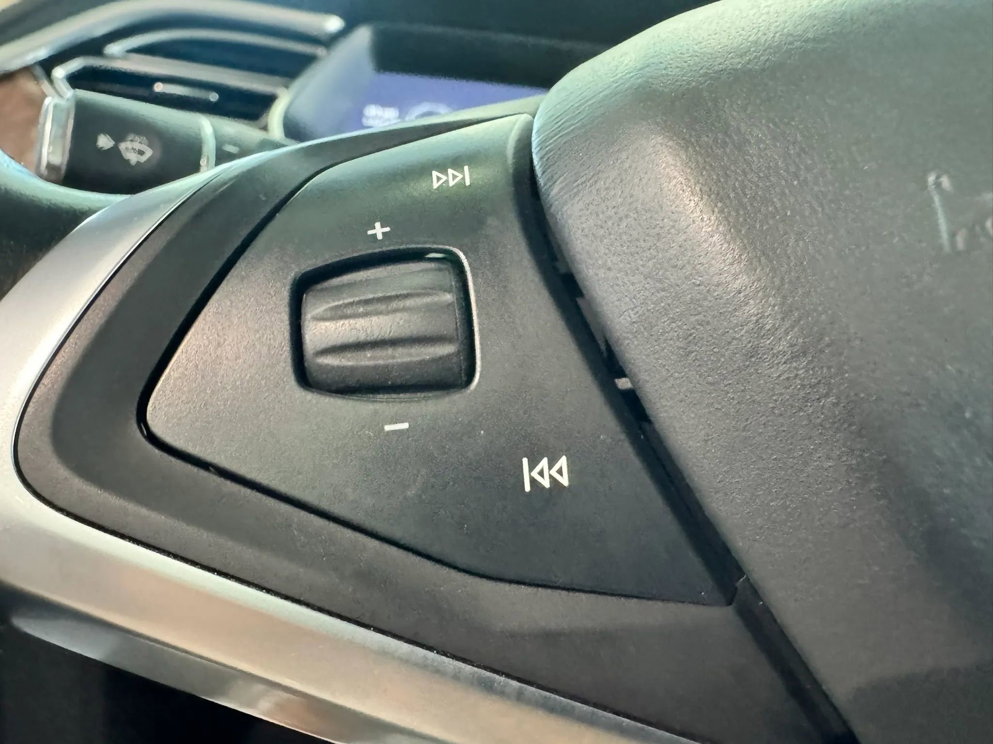 Used 2017 Tesla Model X 90D image 28