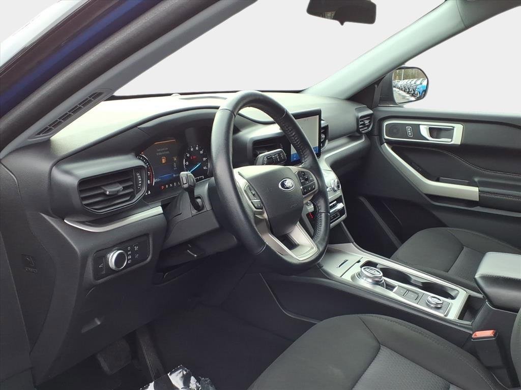 Used 2022 Ford Explorer XLT image 8
