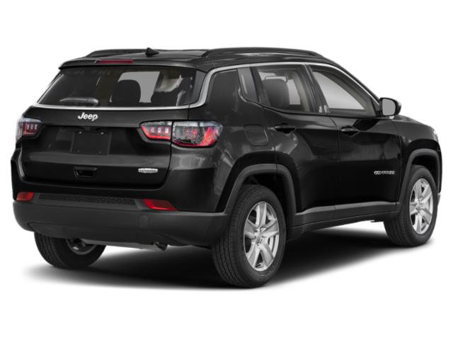 Certified 2022 Jeep Compass Latitude FWD image 3