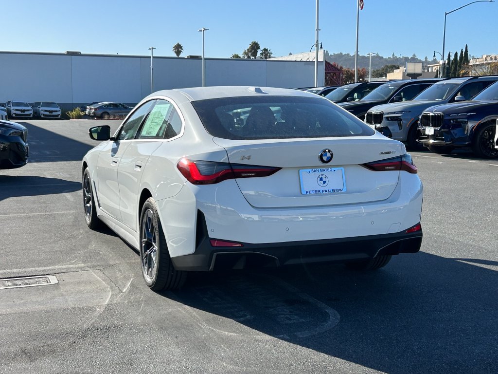 New 2026 BMW i4 eDrive40 RWD image 3