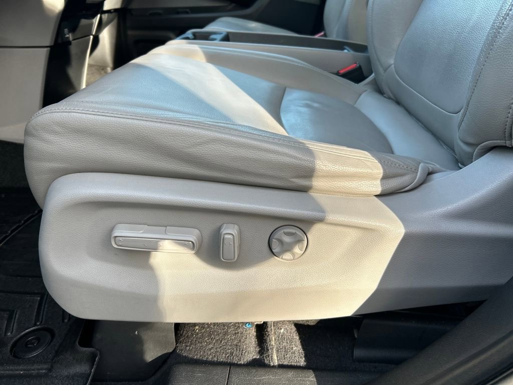 Used 2018 Honda Odyssey EX-L image 13