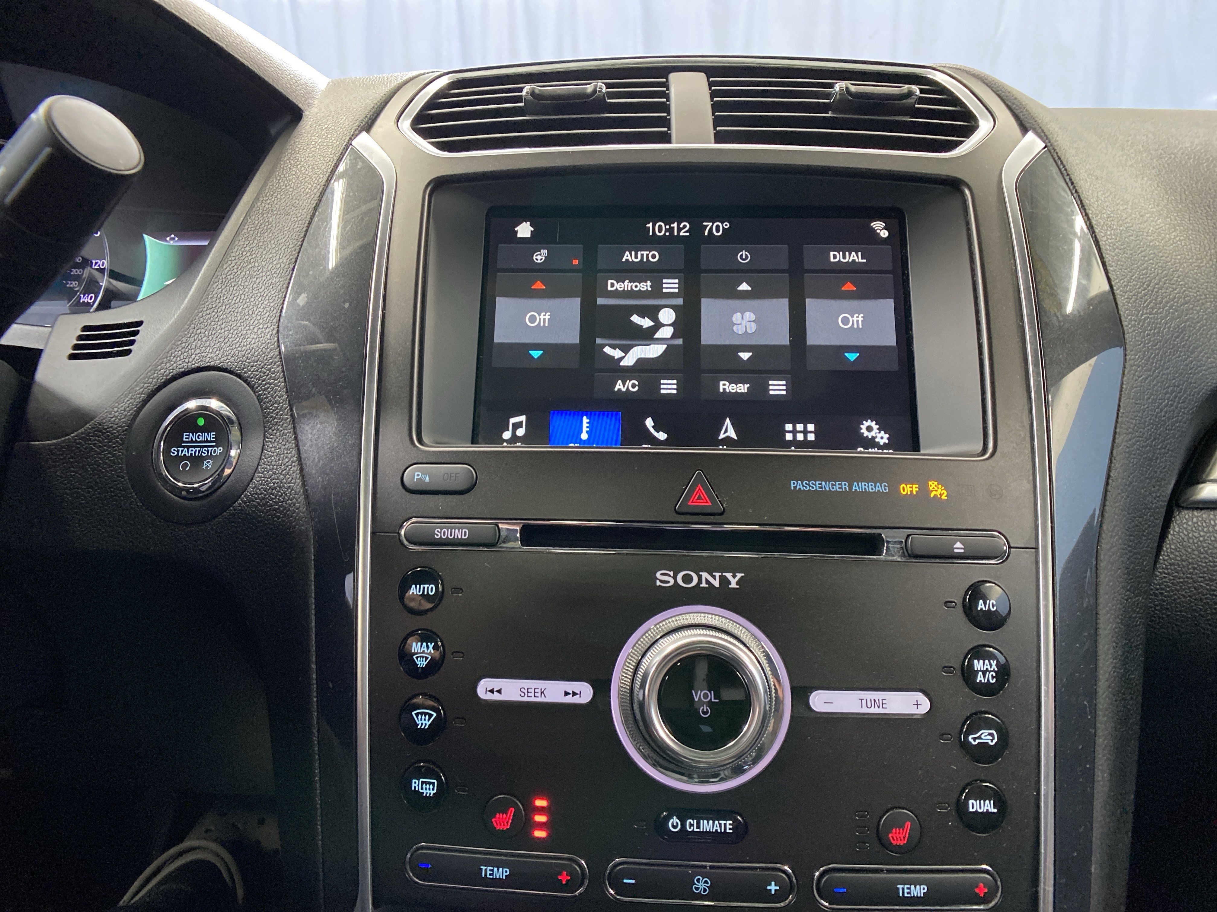 Used 2018 Ford Explorer Sport image 16