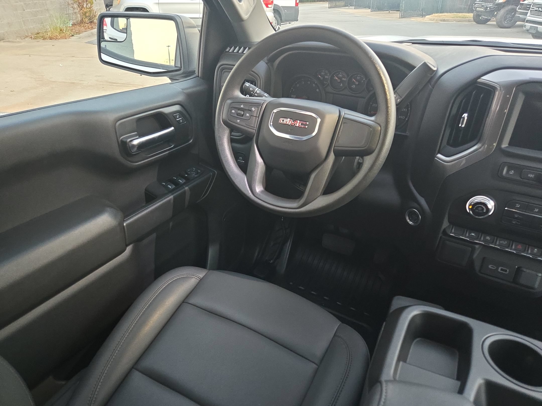 Used 2025 GMC Sierra 1500 Pro w/ Pro Value Package RWD image 9