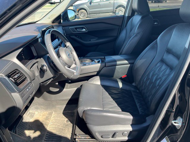 Used 2021 Nissan Rogue Platinum AWD/4WD image 9