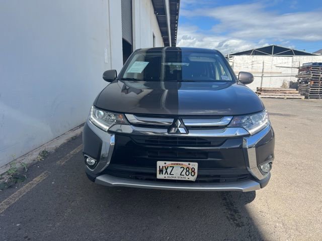 Used 2017 Mitsubishi Outlander SEL image 2