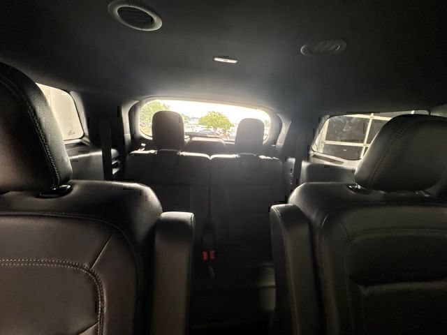 Used 2020 Ford Explorer XLT w/ Equipment Group 202A RWD image 24