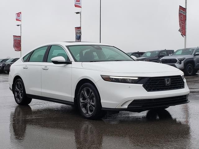 Used 2024 Honda Accord EX-L image 3