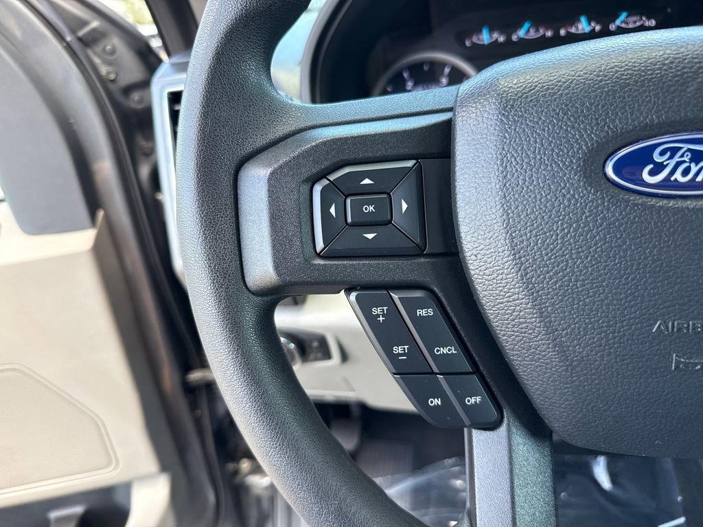 Certified 2022 Ford F250 XLT w/ Black Appearance Package image 15