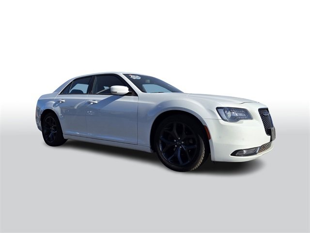 Used 2021 Chrysler 300 S image 2
