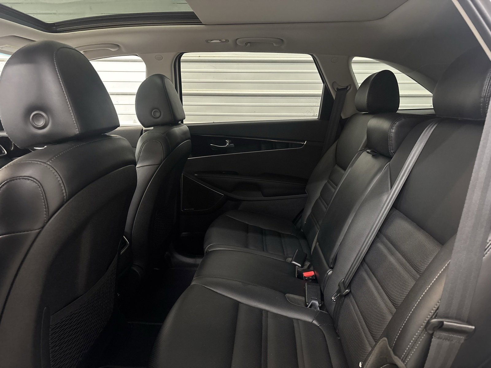 Used 2020 Kia Sorento SX image 23