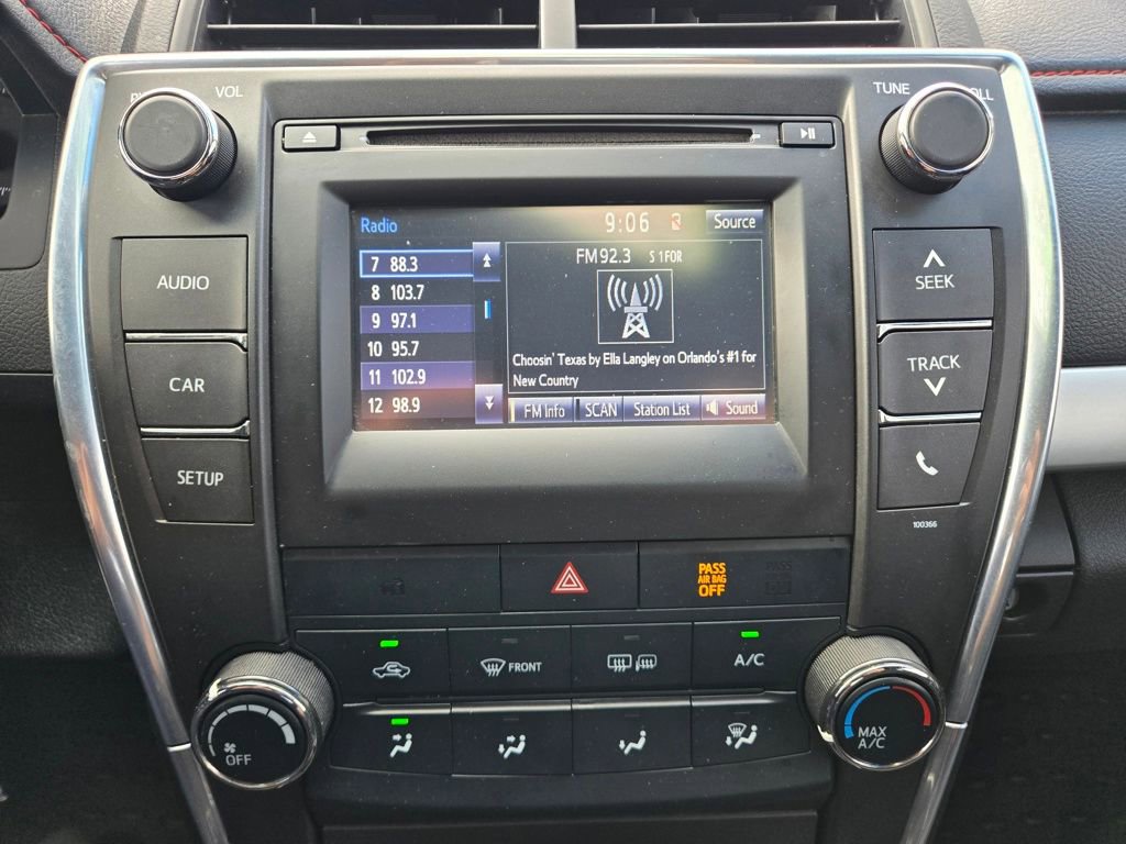 Used 2015 Toyota Camry SE image 29