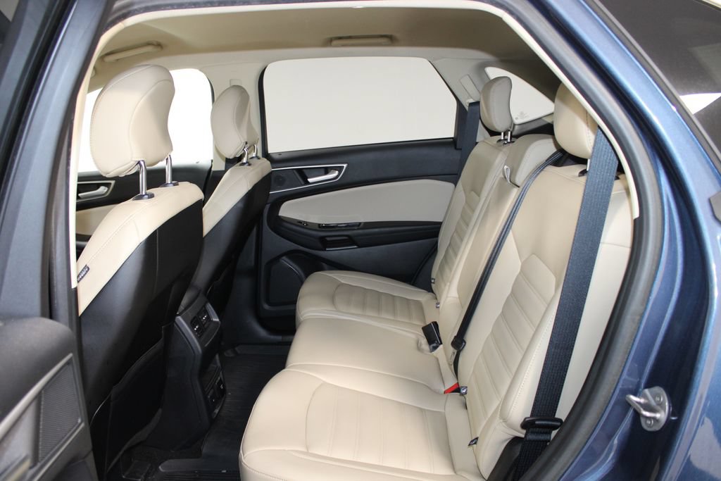 Used 2019 Ford Edge SEL w/ Equipment Group 201A FWD image 18