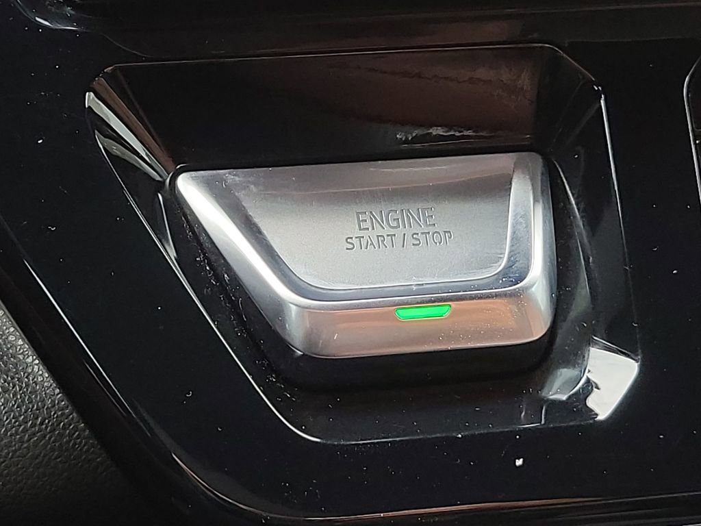 Used 2023 GMC Sierra 1500 Denali Ultimate image 16