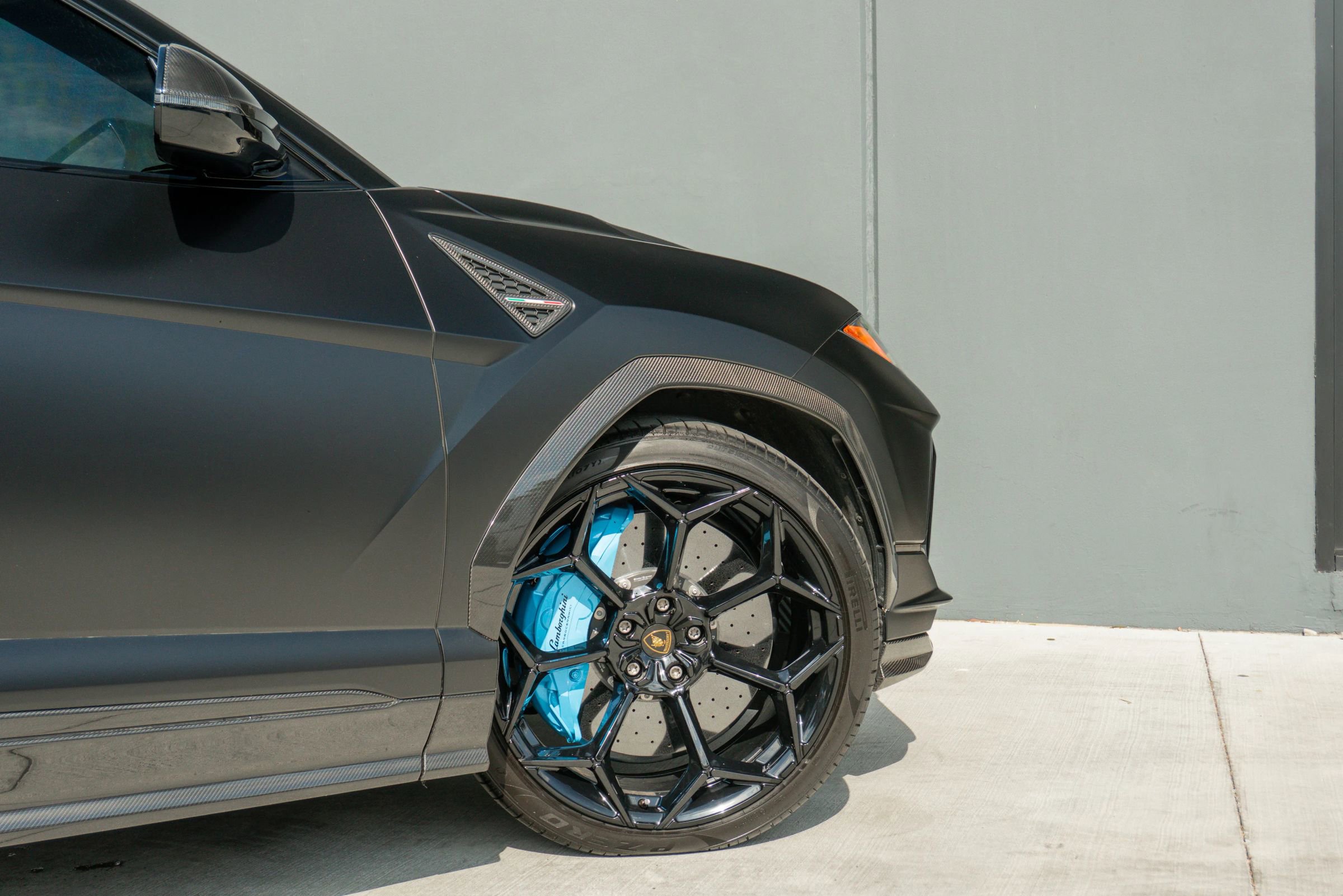 Used 2024 Lamborghini Urus Performante image 44