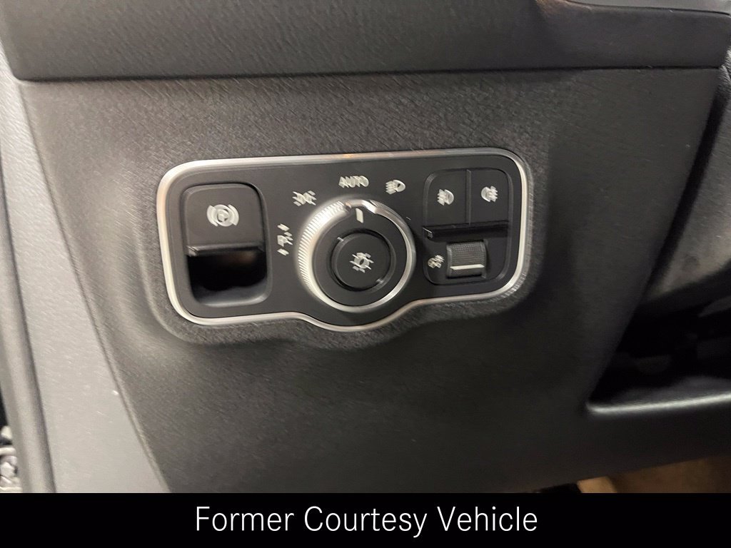 Used 2026 Mercedes-Benz GLB 250 4MATIC image 19