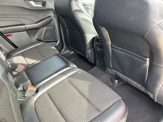 Used 2025 Ford Escape ST-Line image 16