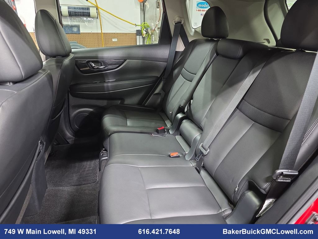 Used 2020 Nissan Rogue SL image 15