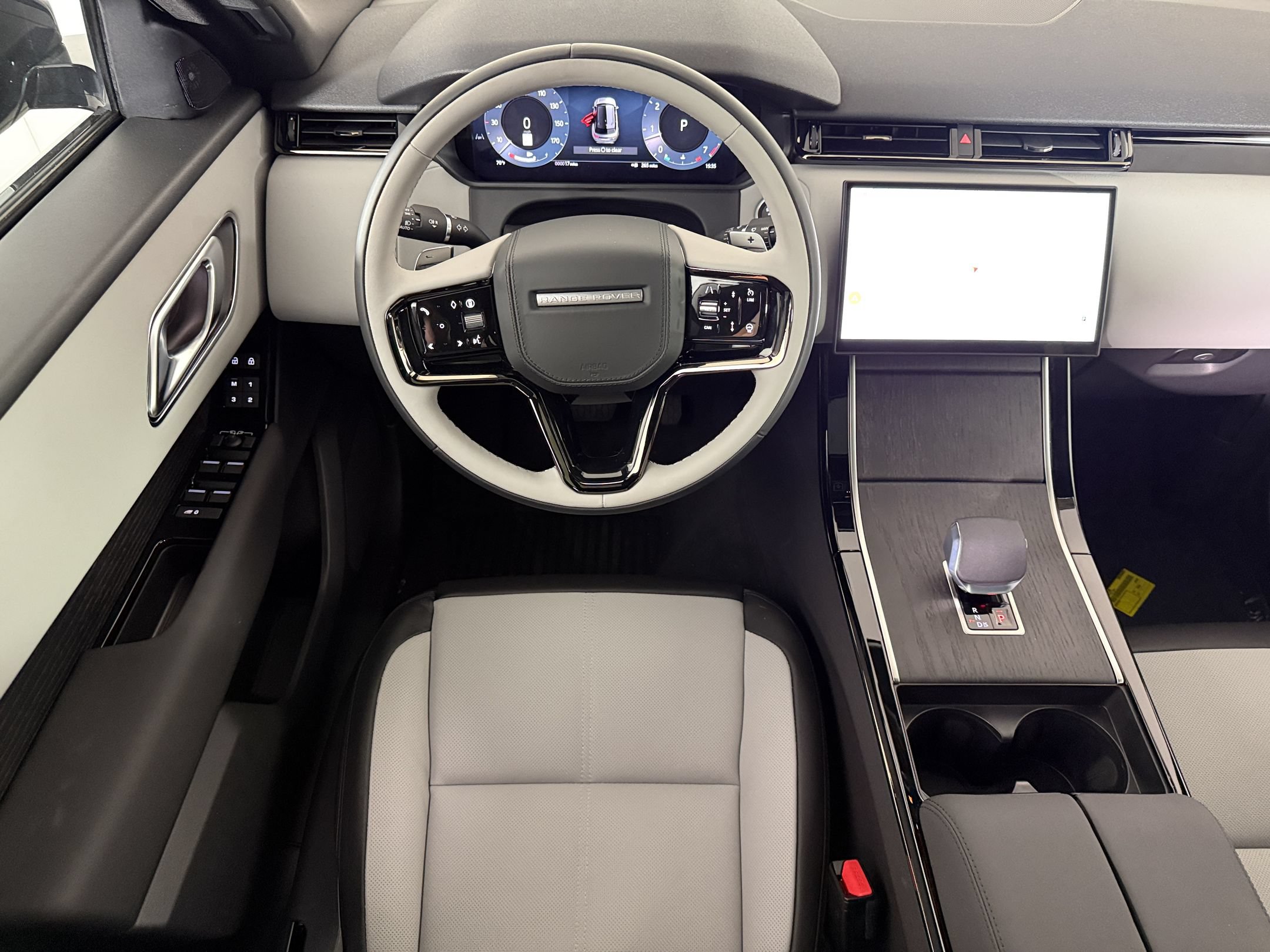 New 2026 Land Rover Range Rover Velar S AWD/4WD image 28