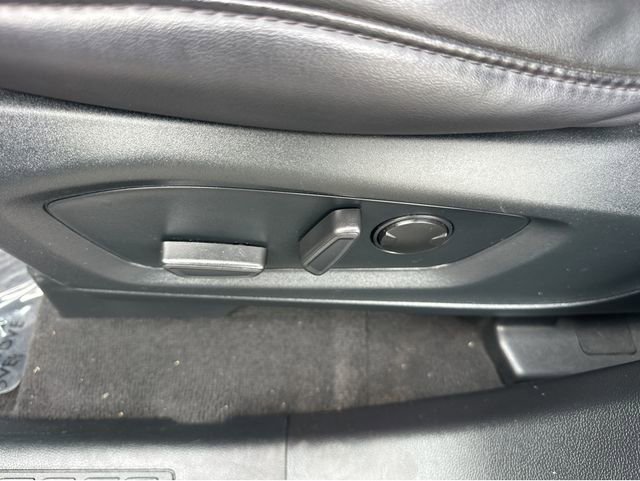 Used 2023 Ford Explorer XLT w/ Equipment Group 202A image 33