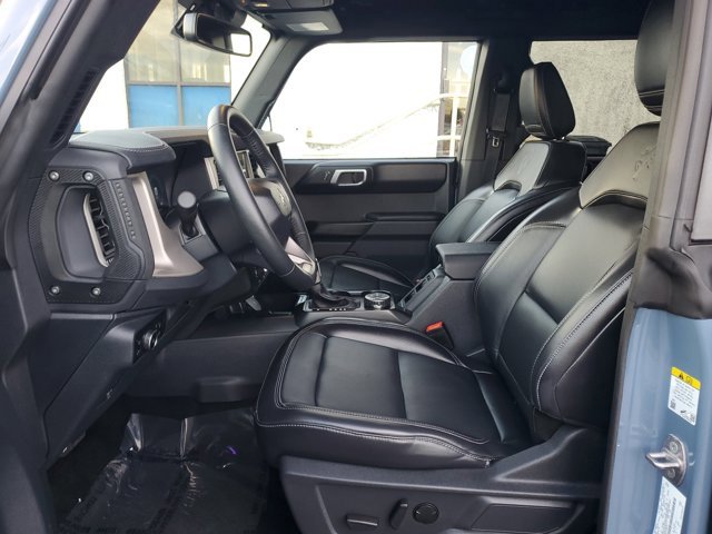 Used 2025 Ford Bronco Outer Banks image 13