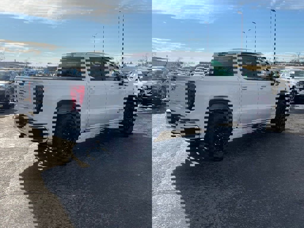 New 2026 GMC Sierra 1500 Elevation image 8