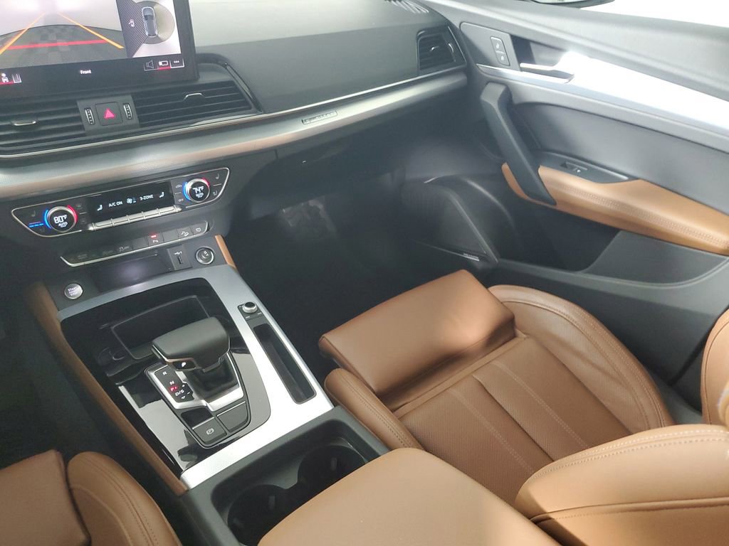 Used 2024 Audi Q5 2.0T Premium Plus w/ Premium Plus Package image 17