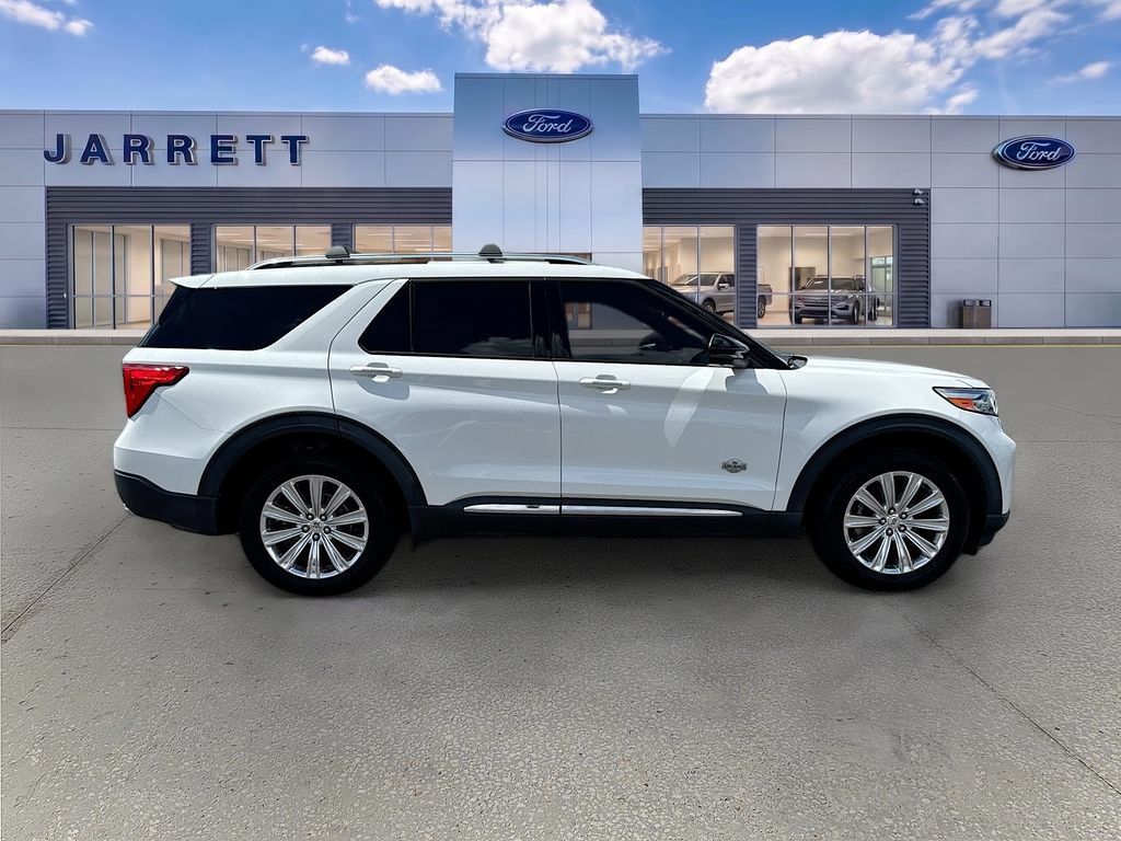 Used 2021 Ford Explorer King Ranch w/ Premium Technology Package AWD/4WD image 8