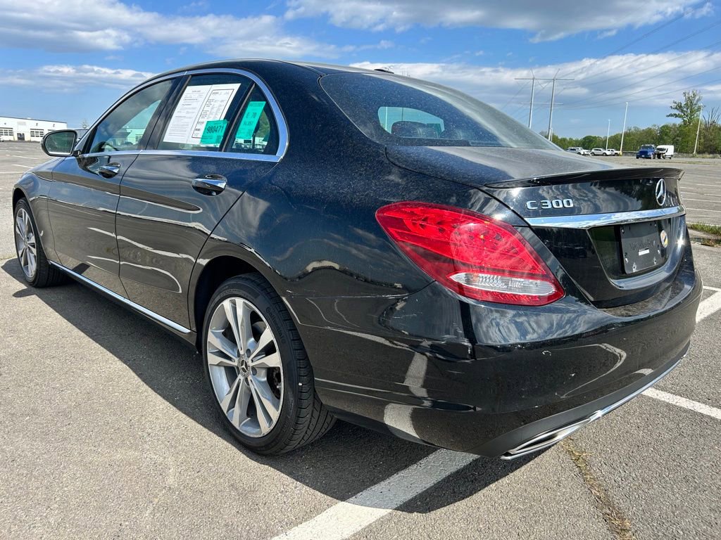 Used 2018 Mercedes-Benz C 300 4MATIC Sedan image 4