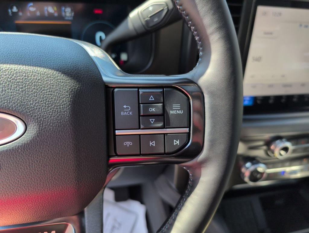 New 2026 Ford F350 Platinum w/ FX4 Off-Road Package image 32