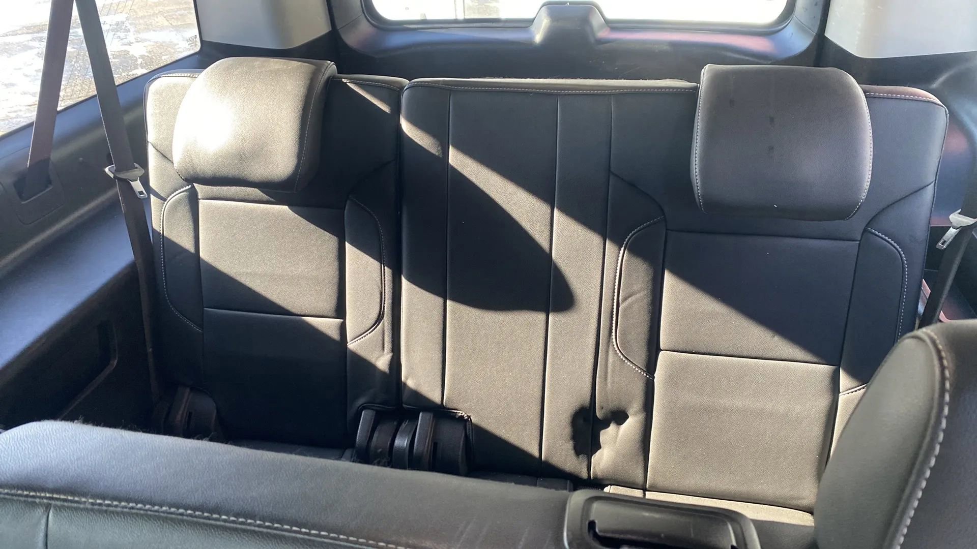 Used 2018 Chevrolet Suburban LT image 18