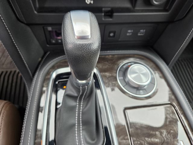 Used 2023 Nissan Armada Platinum w/ Captain's Chairs Package AWD/4WD image 9
