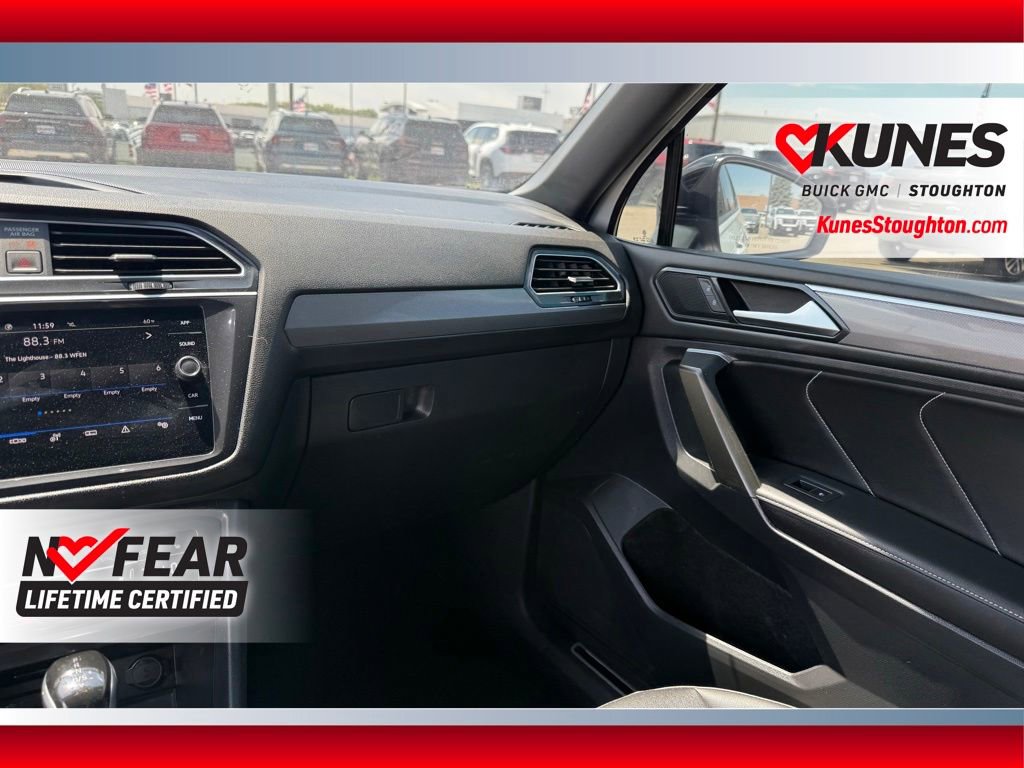 Used 2024 Volkswagen Tiguan SE R-Line AWD/4WD image 45