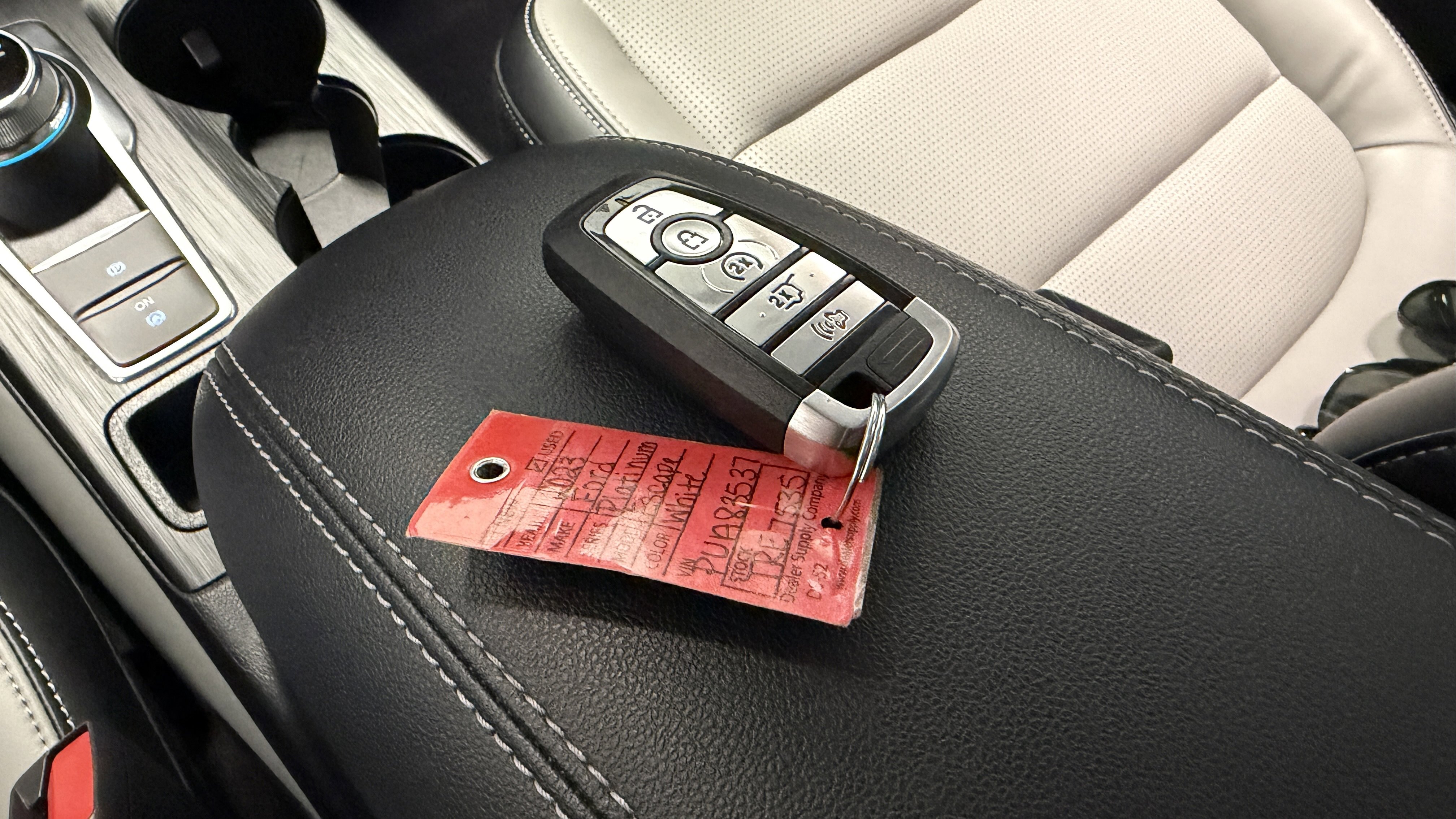 Used 2023 Ford Escape Platinum image 17