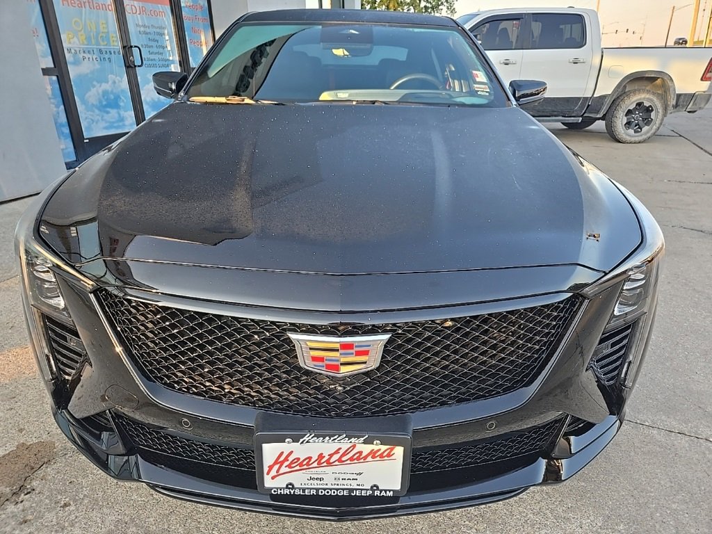 Used 2026 Cadillac CT5 V w/ LPO, ONYX Package image 17