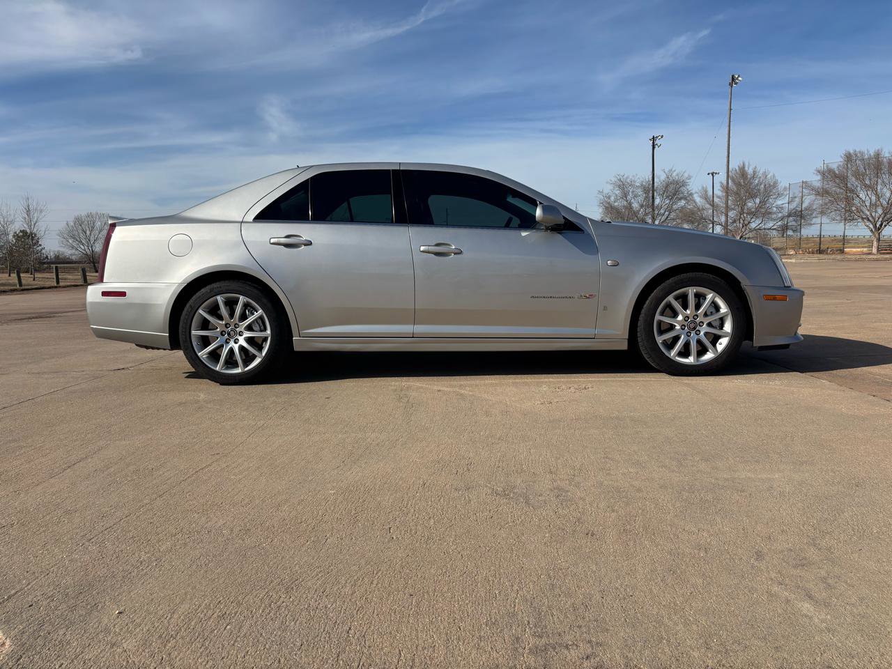Used 2006 Cadillac STS V image 25
