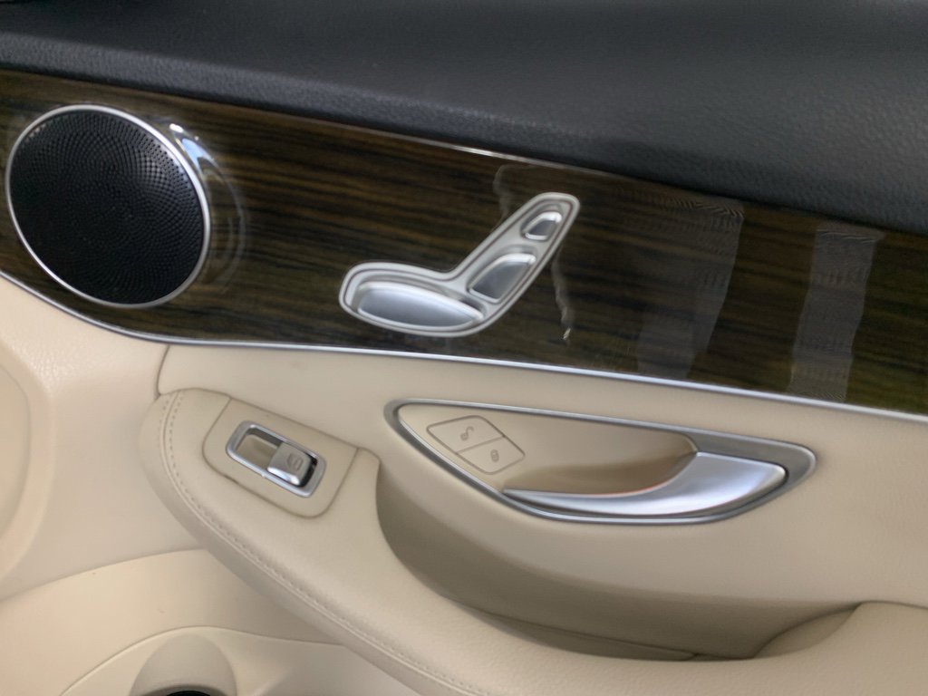 Used 2020 Mercedes-Benz C 300 Sedan image 44