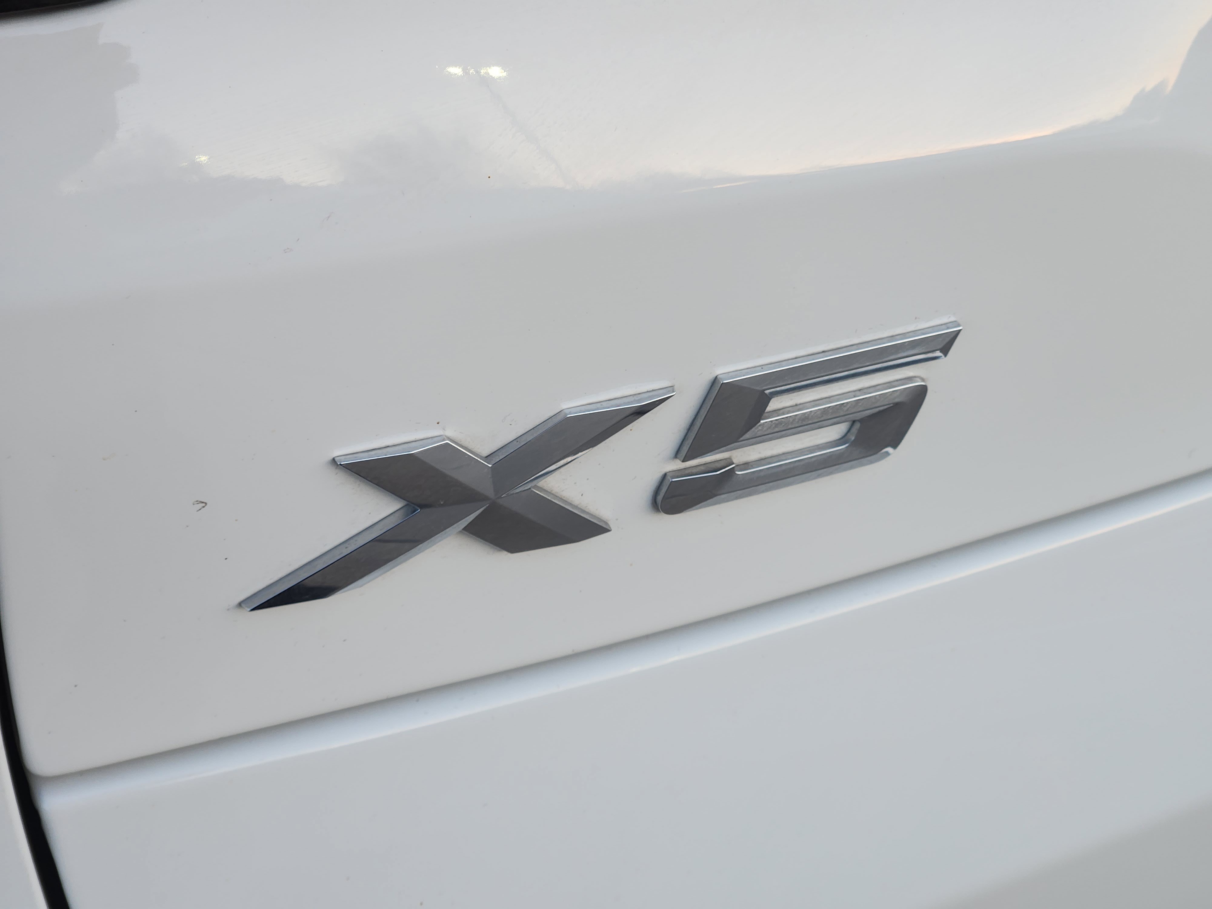 Used 2024 BMW X5 xDrive50e image 13