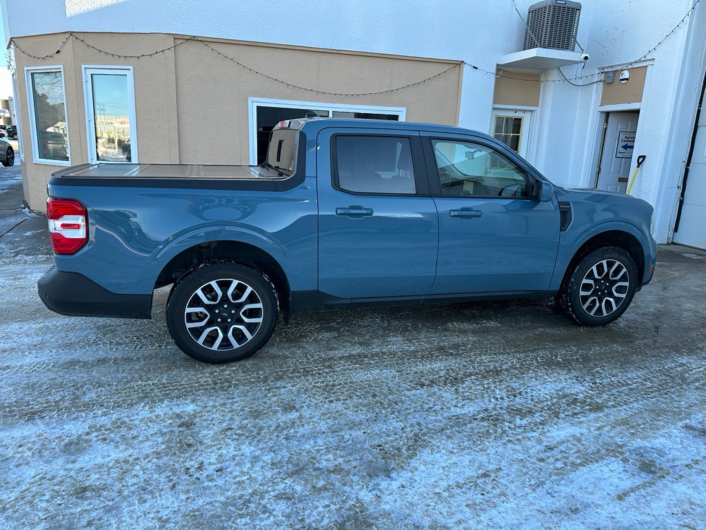 Used 2022 Ford Maverick Lariat w/ Lariat Luxury Package image 4