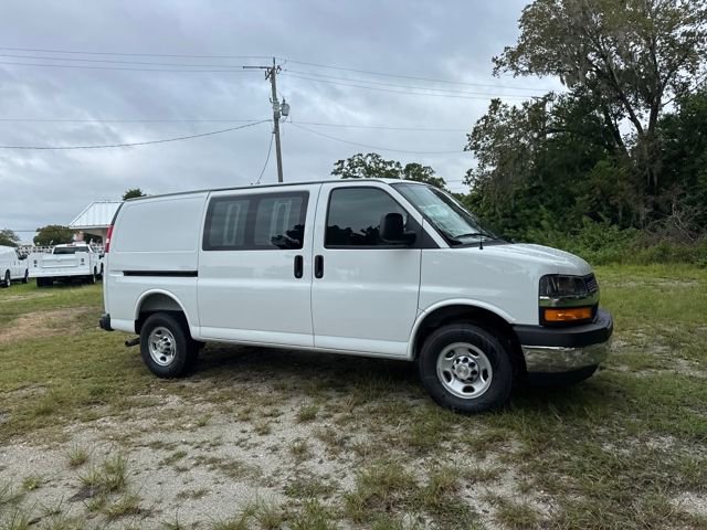 New 2025 Chevrolet Express 2500 Work Van 3D Cargo Van w/ Driver Convenience Package RWD image 18