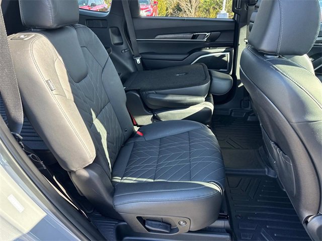 Used 2023 Kia Telluride EX X-Line image 19