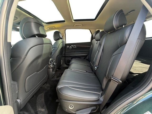 Used 2022 Genesis GV80 3.5T w/ Advanced Package 06 image 18