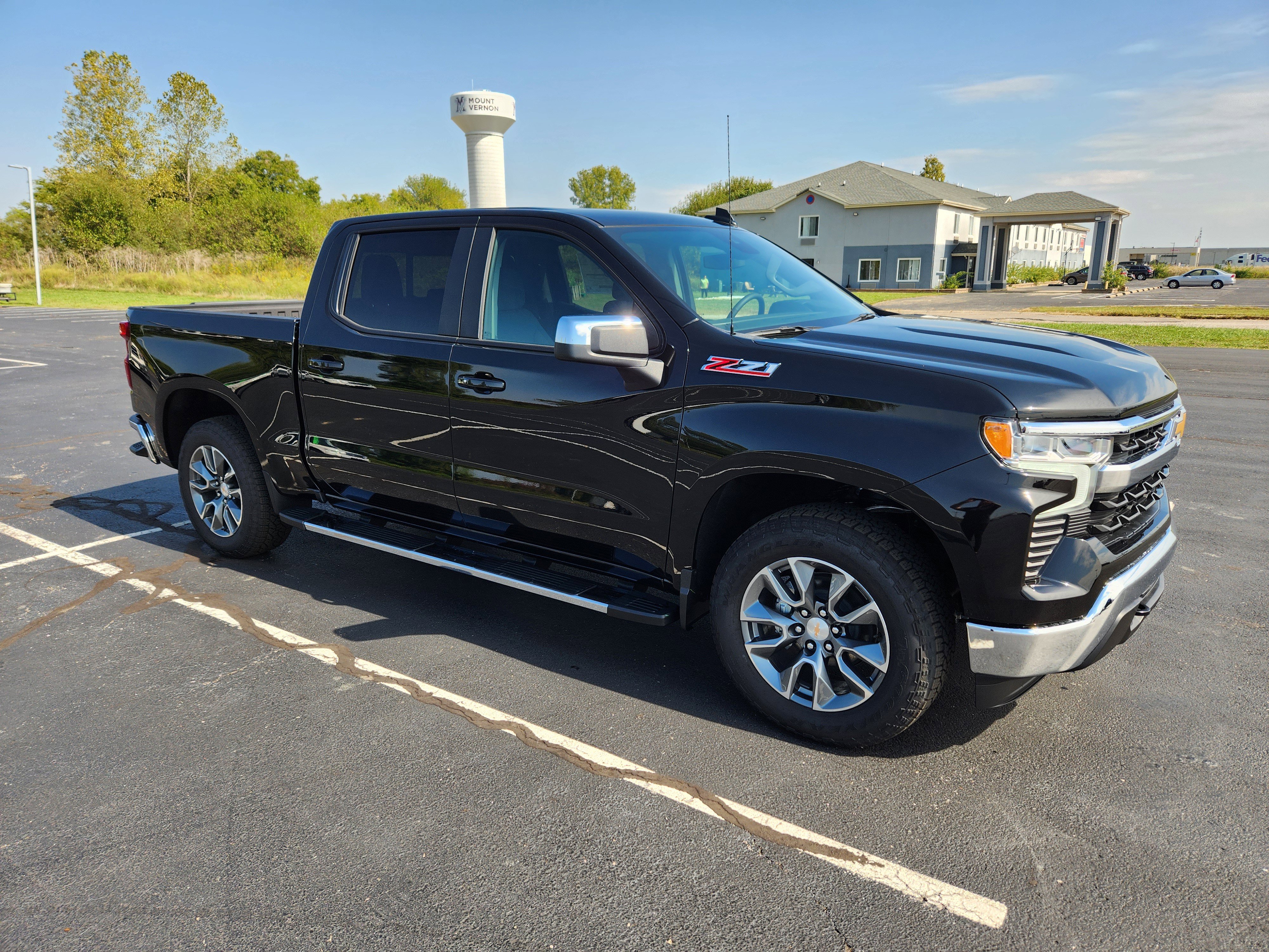 New 2025 Chevrolet Silverado 1500 LT image 6